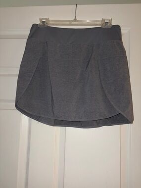Gray Women’s Athletic Skort